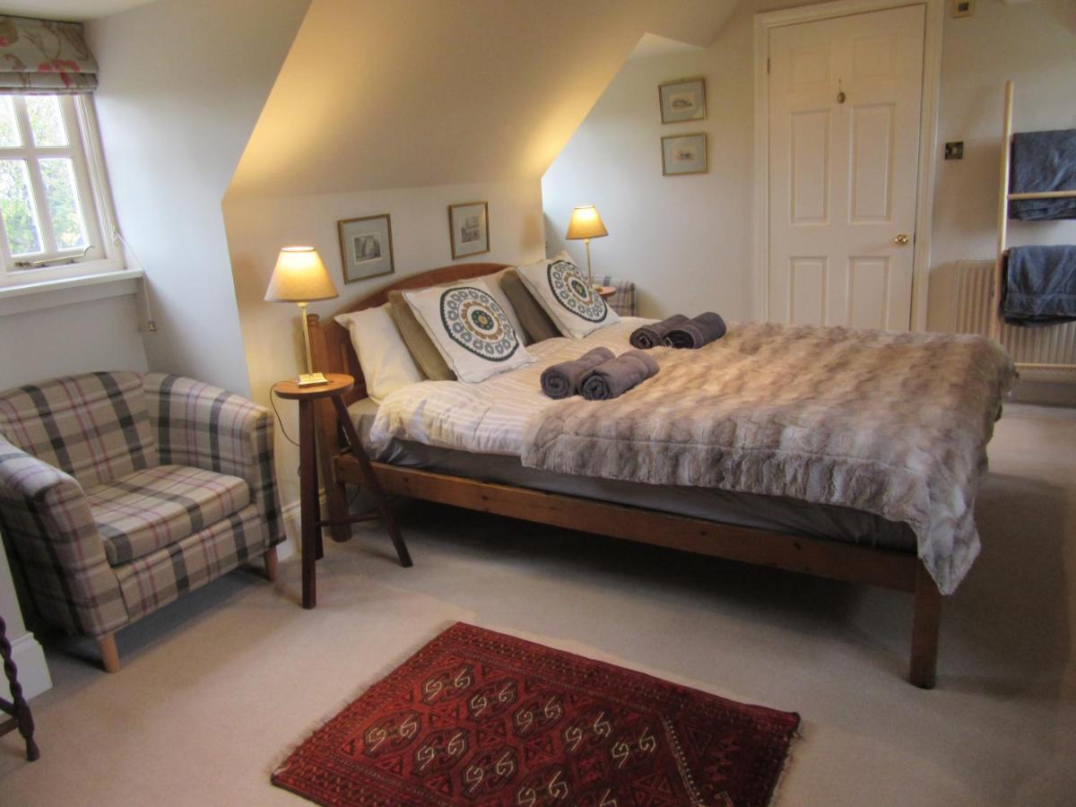 Weston Hill Farm Bed & Breakfast Moreton Pinkney Exterior photo